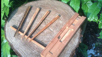 広葉樹のお箸と治具